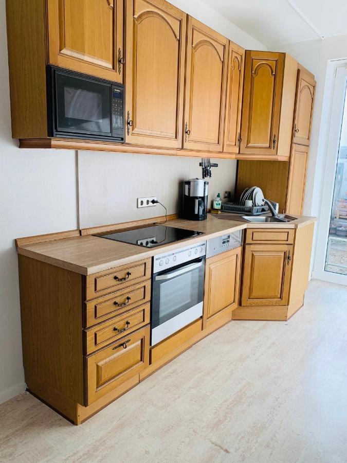 Grossartige 3 Zimmer Ferienwohnung Mit Kamin Und Garten Fuer 1-6 Personen Kaufbeuren Exterior foto