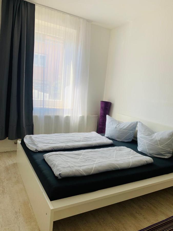 Grossartige 3 Zimmer Ferienwohnung Mit Kamin Und Garten Fuer 1-6 Personen Kaufbeuren Exterior foto